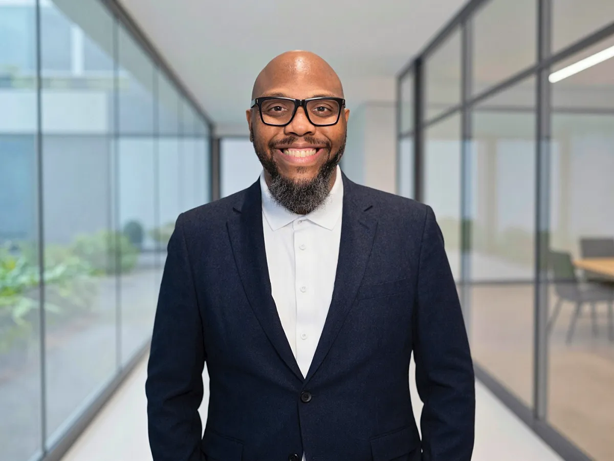 DrHeadshot_1769057091964